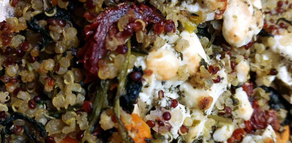 feta quinoa pfanne quer