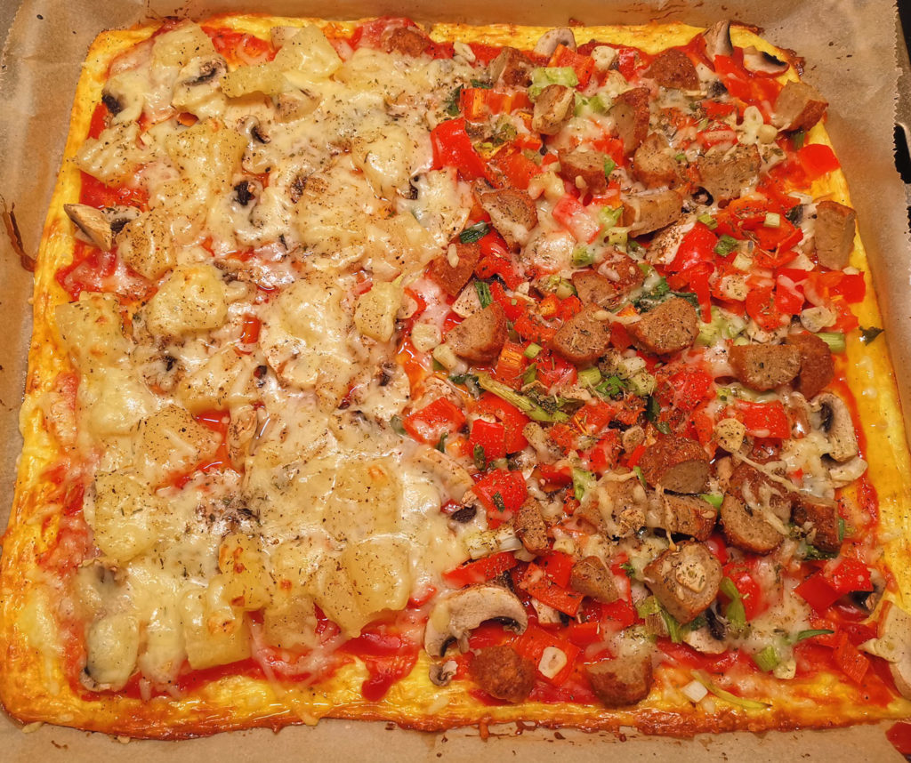 Lowcarb Pizza Hawaii und Rustikal